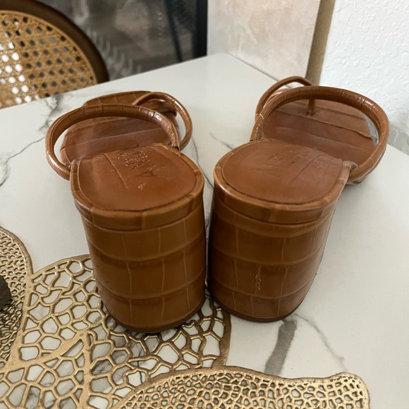 Antonio Melani block Sandals - Picture 3 of 5